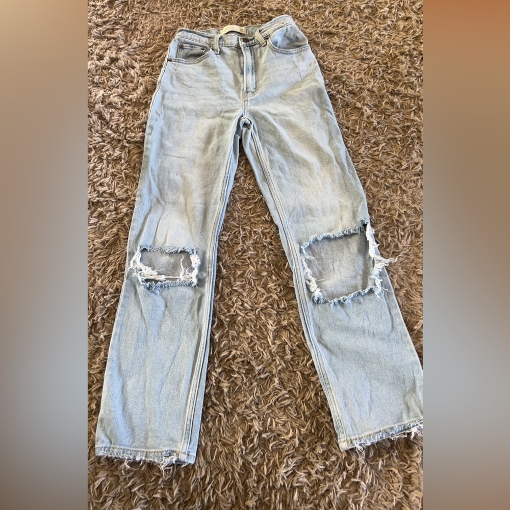 Stylish Light Blue Distressed Women's Jeans